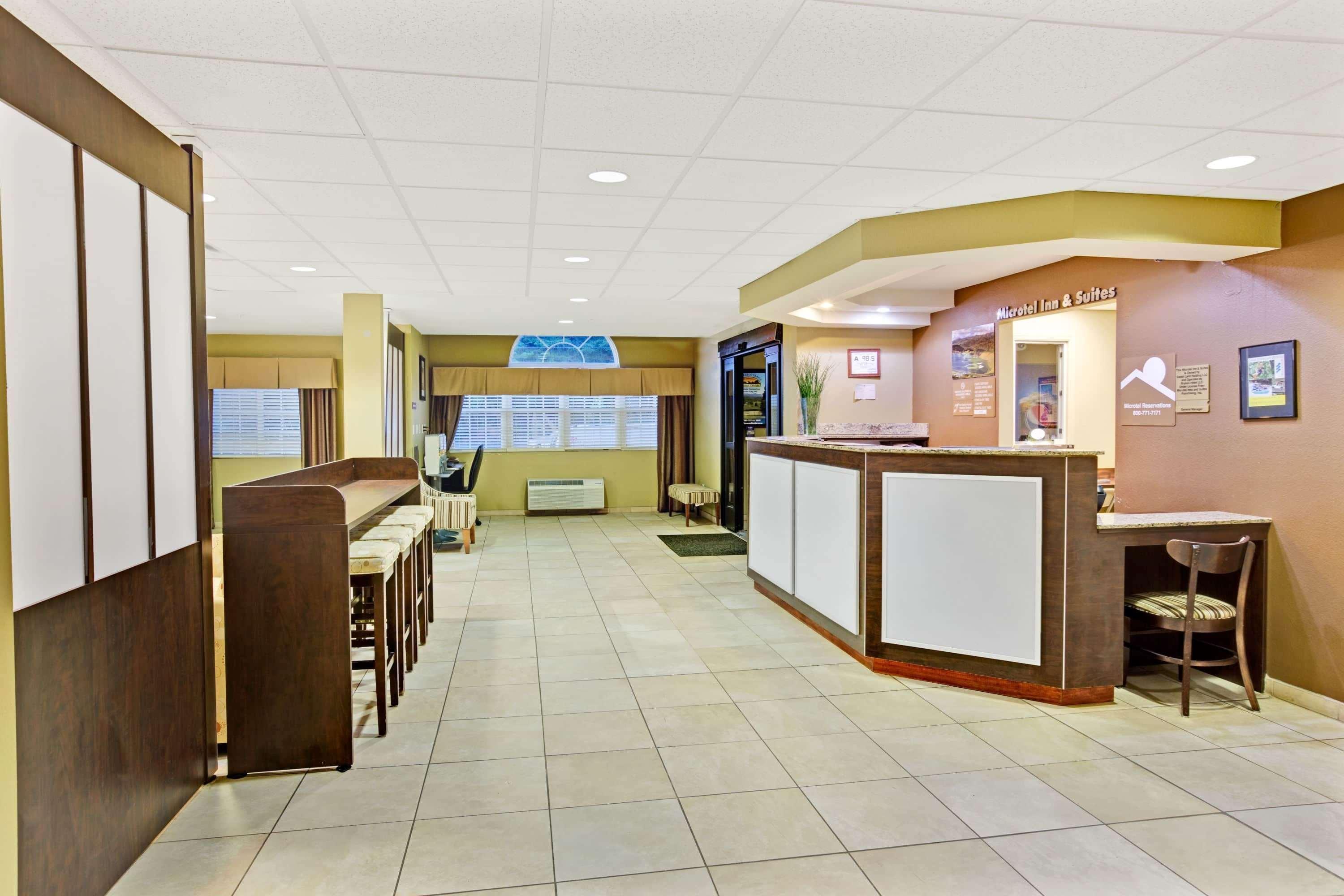 Microtel Inn & Suites By Wyndham Bryson City Dış mekan fotoğraf